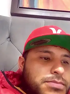 Snapshot of KARNEs24666 chatting on 01/14/26, 04:18 KARNEs24666 online show from 01/14/26, 04:18