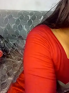 Snapshot of Neha533 chatting on 05/02/26, 05:18 Neha533 online show from 05/02/26, 05:18