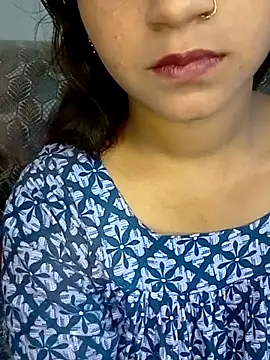 Snapshot of Neha533 chatting on 05/04/26, 07:10 Neha533 online show from 05/04/26, 07:10
