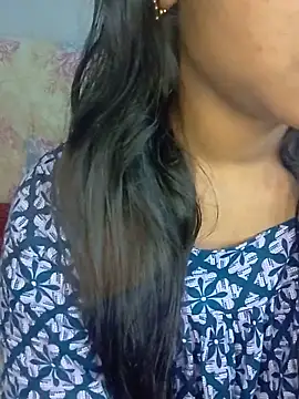 Snapshot of Neha533 chatting on 05/06/26, 06:13 Neha533 online show from 05/06/26, 06:13