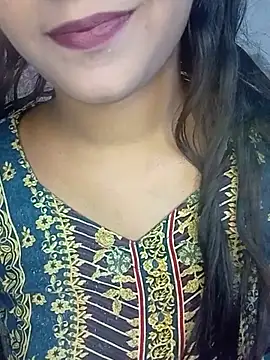 Snapshot of Neha533 chatting on 05/11/26, 05:54 Neha533 online show from 05/11/26, 05:54