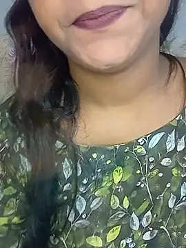 Snapshot of Neha533 chatting on 05/14/26, 06:26 Neha533 online show from 05/14/26, 06:26