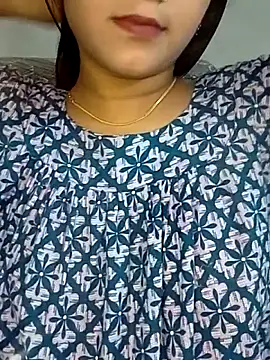 Snapshot of Neha533 chatting on 05/17/26, 04:36 Neha533 online show from 05/17/26, 04:36