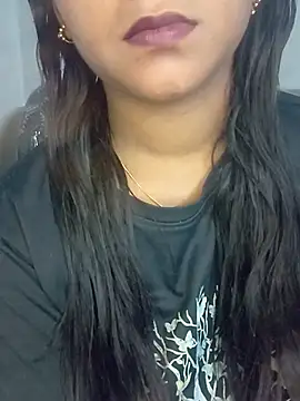 Snapshot of Neha533 chatting on 05/18/26, 06:36 Neha533 online show from 05/18/26, 06:36