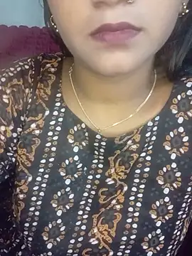 Snapshot of Neha533 chatting on 05/21/26, 05:31 Neha533 online show from 05/21/26, 05:31