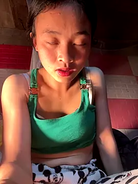 Li ve online show from 12/05/25, 01:20