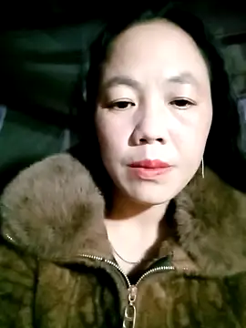 Sara pusyy online show from 12/14/25, 10:42