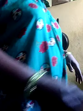 hyd couple7878 online show from 11/03/25, 06:36