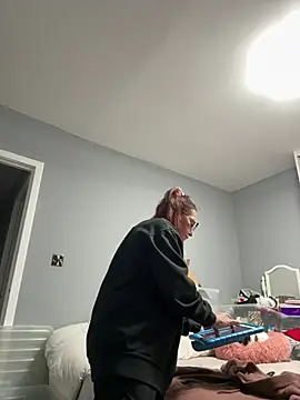 Angel-LinaX online show from 02/12/26, 09:43