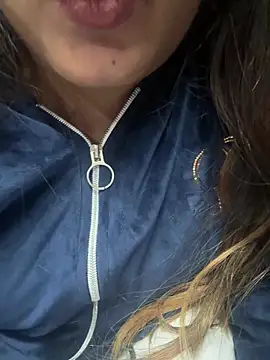 Snapshot of Angel-pune001 chatting on 12/17/25, 12:22 Angel-pune001 online show from 12/17/25, 12:22