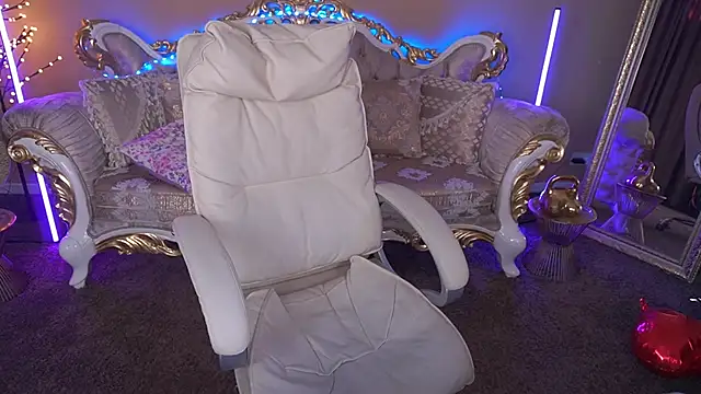 AmiraGoldd online show from 02/10/26, 02:21