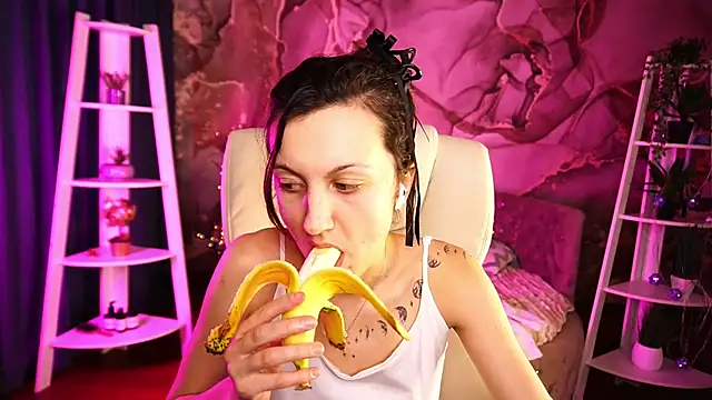 ZafiraMoonn online show from 03/02/26, 02:24