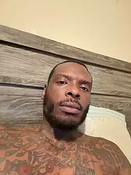 Snapshot of jumpmanfye26 chatting on 11/10/25, 02:10 jumpmanfye26 online show from 11/10/25, 02:10