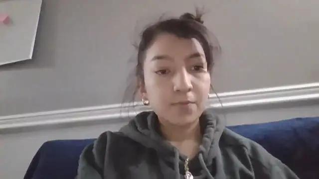 Snapshot of Jowsie chatting on 11/03/25, 12:02 Jowsie online show from 11/03/25, 12:02