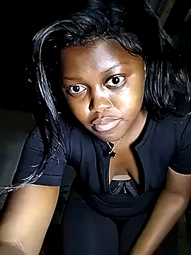 Snapshot of SweetSavage18 chatting on 03/20/26, 02:05 SweetSavage18 online show from 03/20/26, 02:05