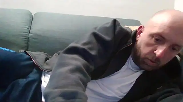 luca beech88 online show from 04/13/26, 06:24