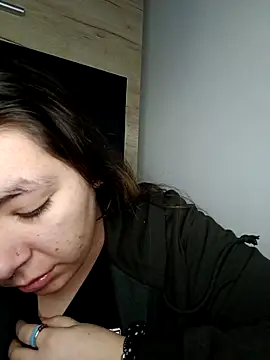 Baby Myla online show from 12/04/25, 10:07