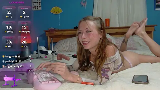 Snapshot of kittenkisses3 chatting on 06/29/26, 01:23 kittenkisses3 online show from 06/29/26, 01:23