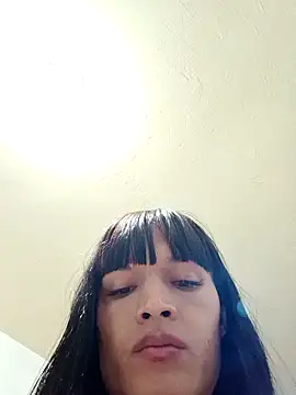 Snapshot of PaulinaLondra2 chatting on 11/10/25, 01:48 PaulinaLondra2 online show from 11/10/25, 01:48