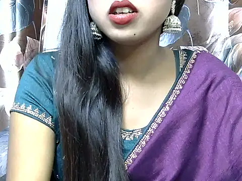 Snapshot of hottest_mahi chatting on 11/03/25, 04:19 hottest mahi online show from 11/03/25, 04:19