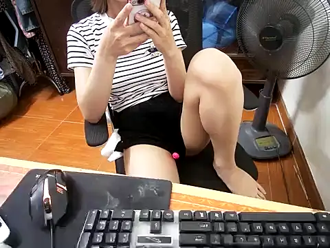 ---Lusi03--- online show from 04/16/26, 03:46