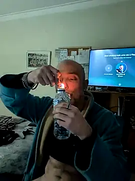 casalhottuga online show from 11/10/25, 08:41