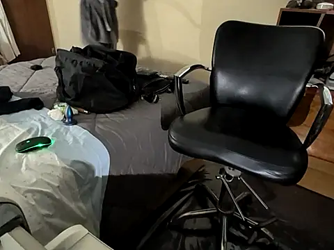 casalhottuga online show from 12/02/25, 10:27