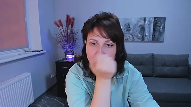 Helen Rossi online show from 11/06/25, 08:26