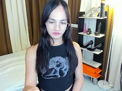 PetiteAsianTrisha online show from 01/05/26, 05:27