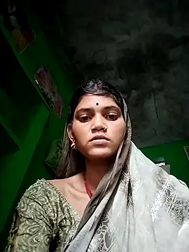 Snapshot of Jooli_cuty chatting on 06/30/26, 02:34 Jooli cuty online show from 06/30/26, 02:34
