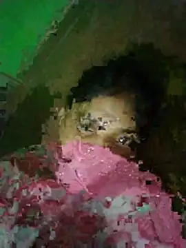 Snapshot of Jooli_cuty chatting on 07/19/26, 04:11 Jooli cuty online show from 07/19/26, 04:11