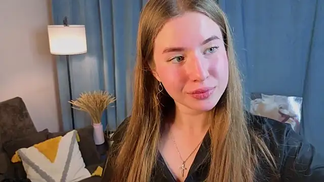 Snapshot of MowasaBritten chatting on 11/19/25, 02:06 MowasaBritten online show from 11/19/25, 02:06