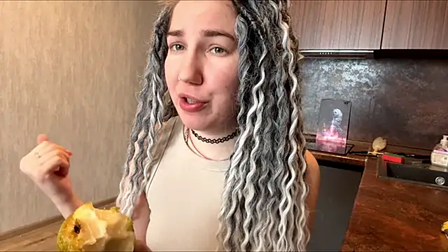 GeraldineStevenson online show from 03/03/26, 08:09