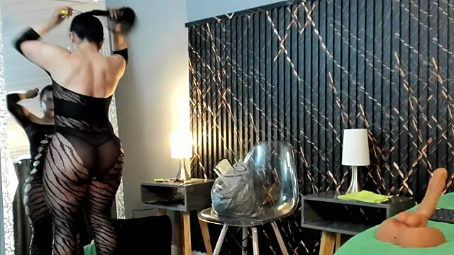 Snapshot of clara_heat chatting on 07/22/26, 07:05 clara heat online show from 07/22/26, 07:05