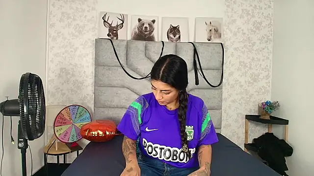 Snapshot of KimberlyFox_t chatting on 07/17/26, 12:23 KimberlyFox t online show from 07/17/26, 12:23