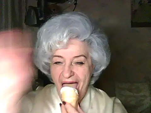 ValeriaKroww online show from 11/09/25, 07:45