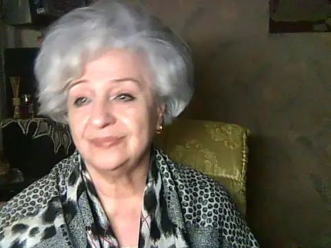 ValeriaKroww online show from 04/21/26, 06:12