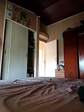 TransKylieX online show from 11/27/25, 06:54