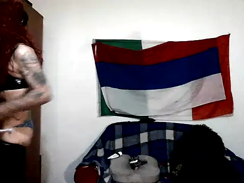 Snapshot of 00Travsharongomez chatting on 01/17/26, 10:13 00Travsharongomez online show from 01/17/26, 10:13
