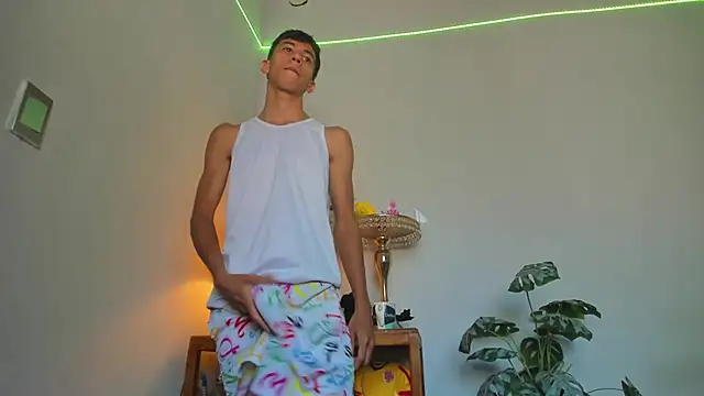 lucian davii online show from 04/26/26, 02:15