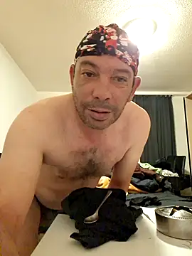 FrancescoLatino online show from 11/12/25, 01:50