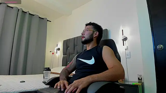 noah corvelle online show from 11/18/25, 11:26