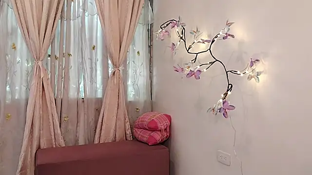 Bella Exhibition online show from 04/20/26, 07:15