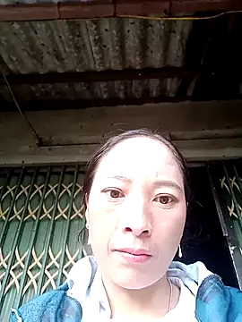 oanh-oanhbay online show from 11/05/25, 11:49