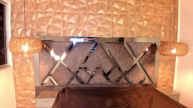 Kiara velvet   online show from 04/20/26, 04:15