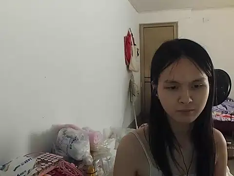Snapshot of RebelAura chatting on 05/25/26, 02:23 RebelAura online show from 05/25/26, 02:23