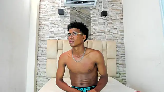 XAVI LEE online show from 11/26/25, 07:48