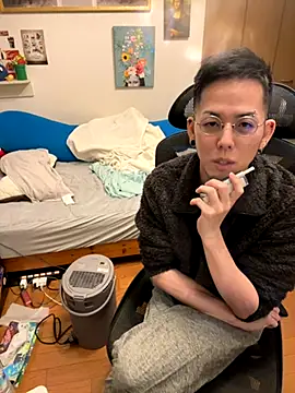 ippei0001 online show from 11/12/25, 02:01