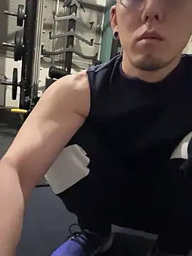 ippei0001 online show from 12/02/25, 04:13