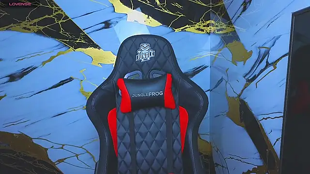 Suarezz10  online show from 11/10/25, 02:27